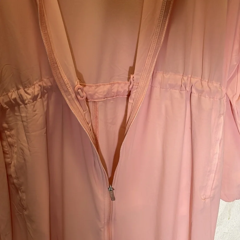 Puma En Pointe Sheer Peach Beige Jacket Size Large NWT